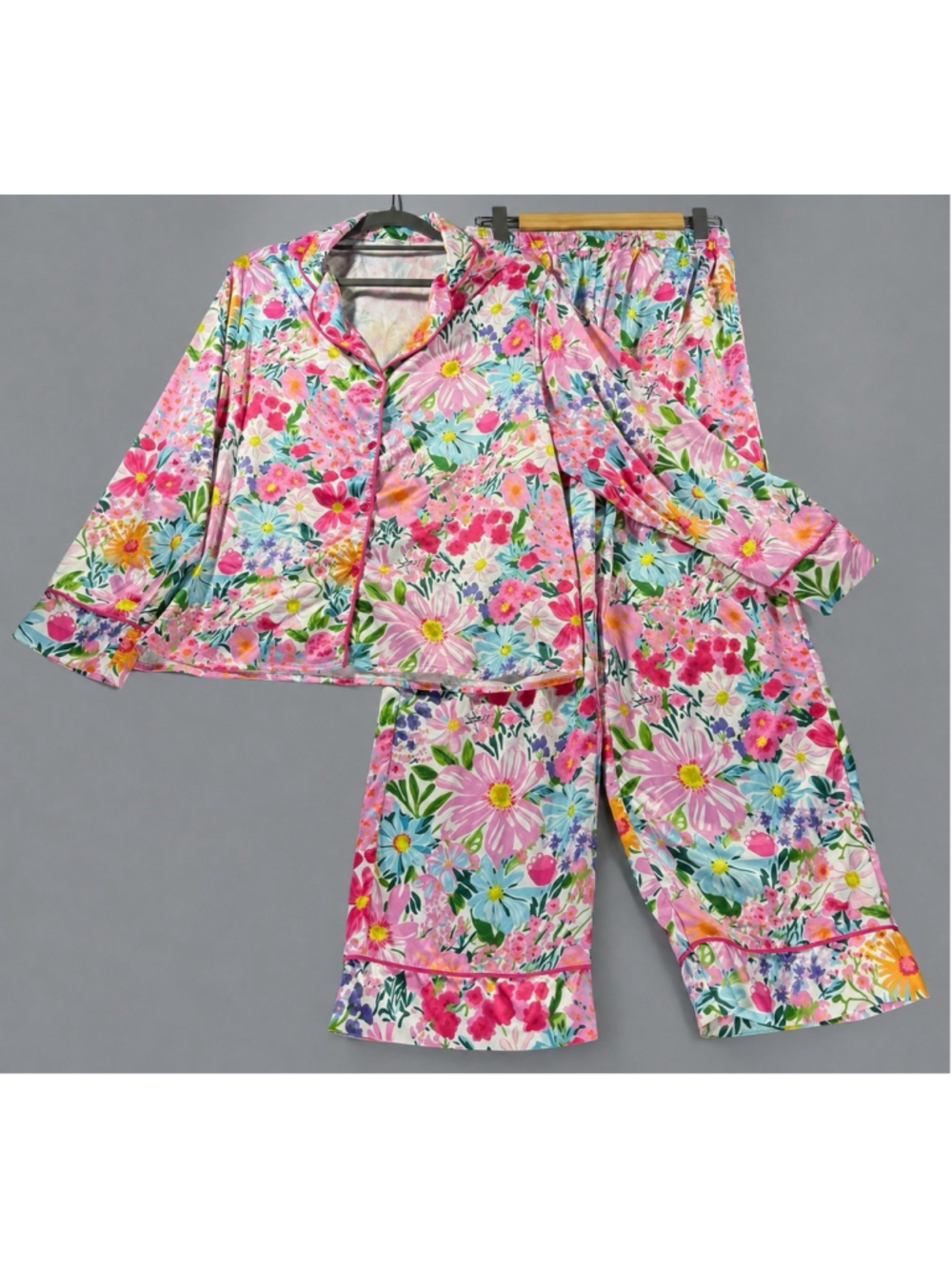 SheShow Women's Floral Polyester Satin Pajama Set Size M Pink Button Front 2Pc